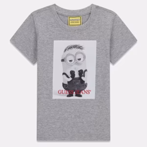 GUESS KIDS Детска тениска с Миньоните от мек сив памук